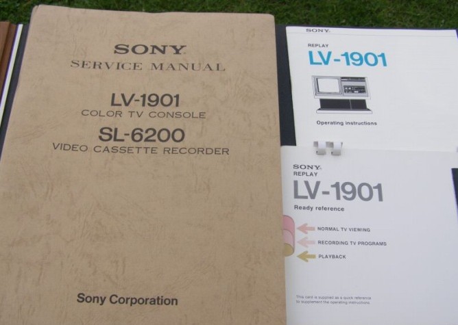 Sony LV-1901 - not mine but I would not mind having one if I had the  space